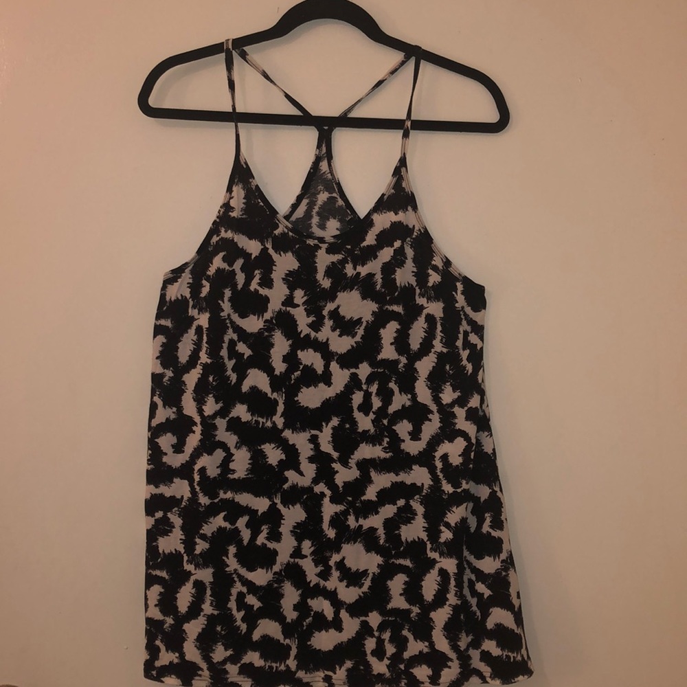 Black & White Tank 🖤